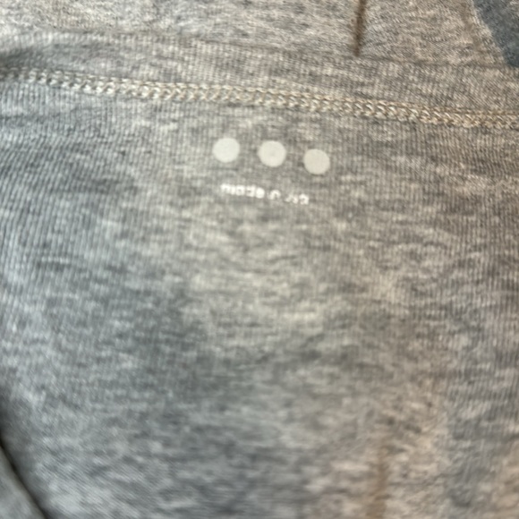 Three Dots Gray Tee Cut Out Neck Short Sleeves - Picture 6 of 8